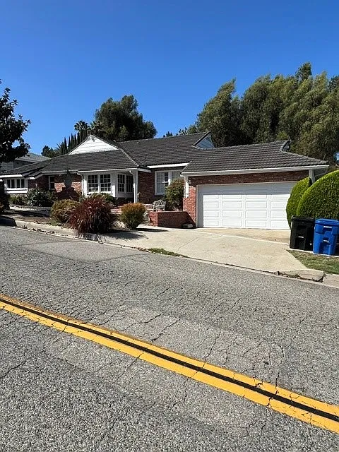 3955 Mount Vernon Drive — Photo 3