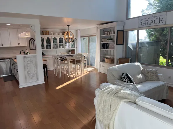 3364 Sunset Ln, Oxnard, CA 93035