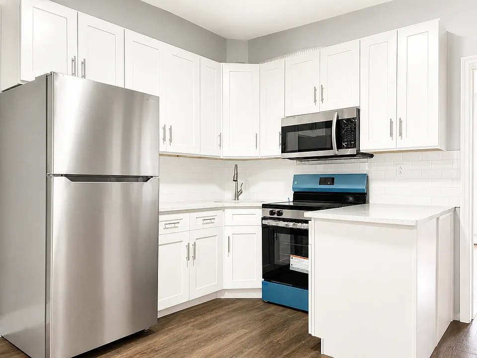 174 Van Siclen Ave #3