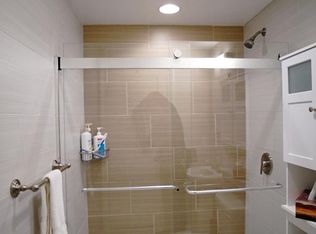 9 Anderson St #1FF, Boston, MA 02114