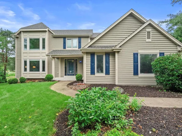 2600 Whitby COURT, Waukesha, WI 53188
