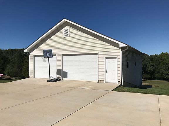 Detached 3 car garage