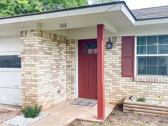 3rd image of 108 Robinwood Dr