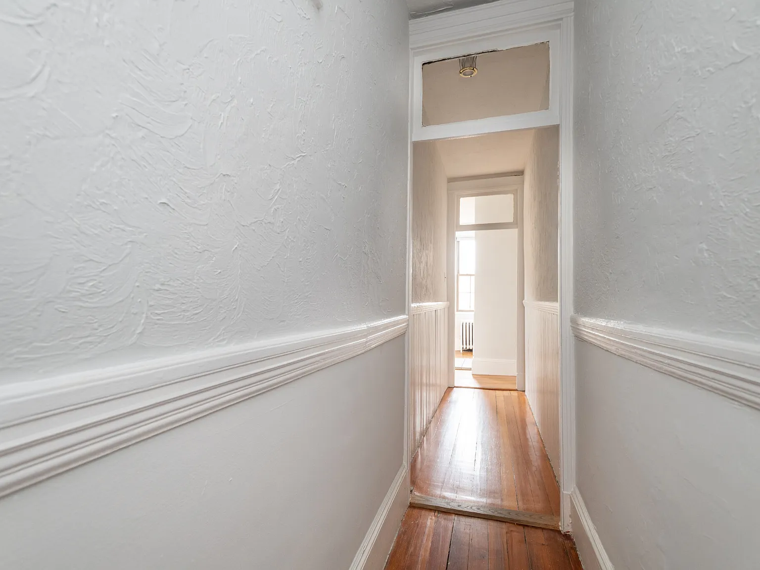 1 bed, 397 sqft, $2,400 — Photo 4