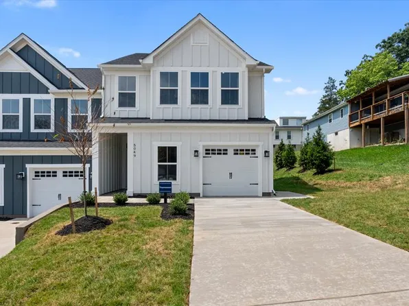 5041 Medmont Cir SW, Roanoke, VA 24018