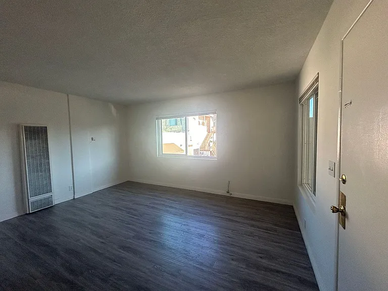 422 Almond Ave #3 — Photo 10