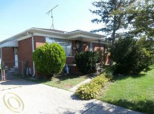 13412 Kerr St, Southgate, MI 48195