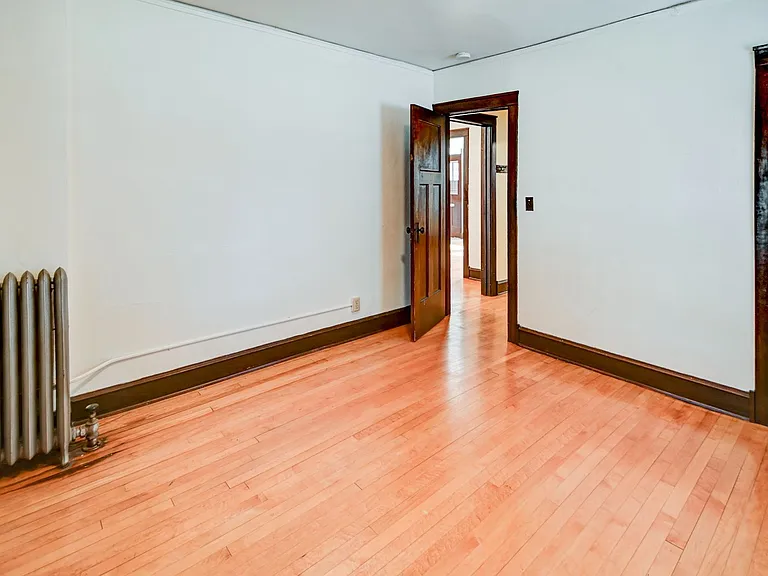 2801 Monroe St — Photo 9