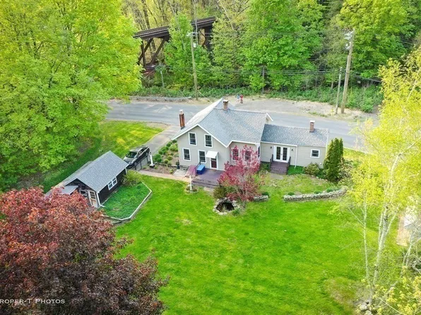 23 N Leverett Rd, Montague, MA 01351