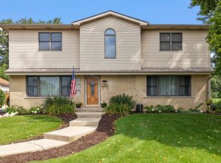 7112 W 114th Pl, Worth, IL 60482