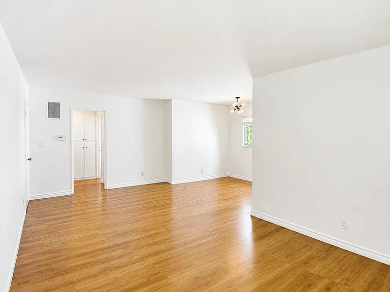 1044 N Curson Ave #8 — Photo 10
