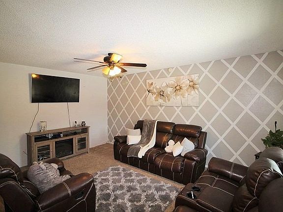 3rd image of 1251 Mirage St