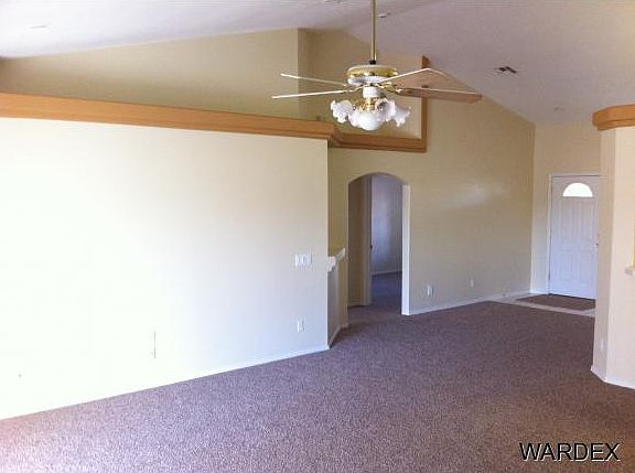 3rd image of 2116 E Crystal Dr