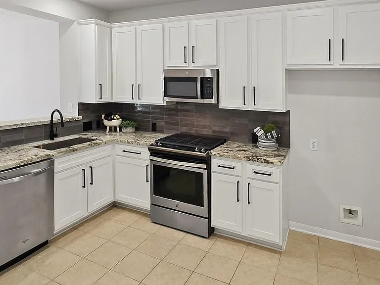 14 Valley Oaks Cir — Photo 9