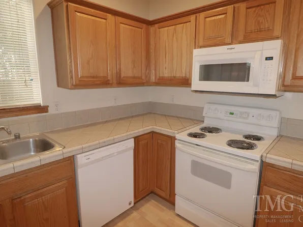 16805 NE 9th St, Vancouver, WA 98684