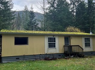 901 Ruby Valley Ct, Maple Falls, WA 98266