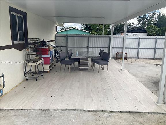 2nd image of 15200 Railroad Dr #0