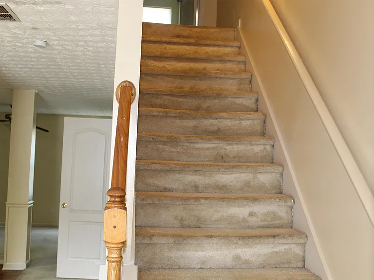 672 Georgetown Ct — Photo 15