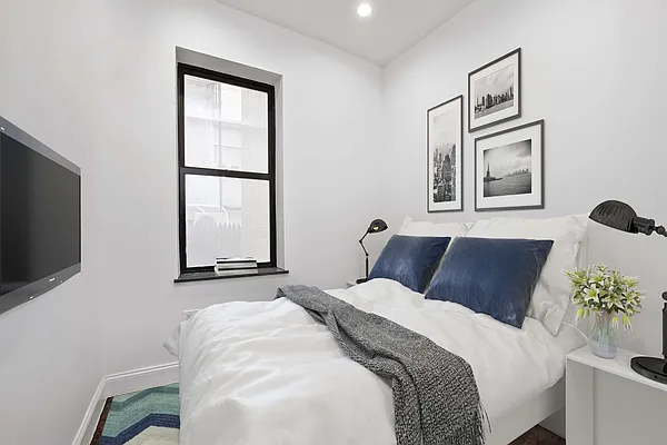 Rented by Compass | media 23