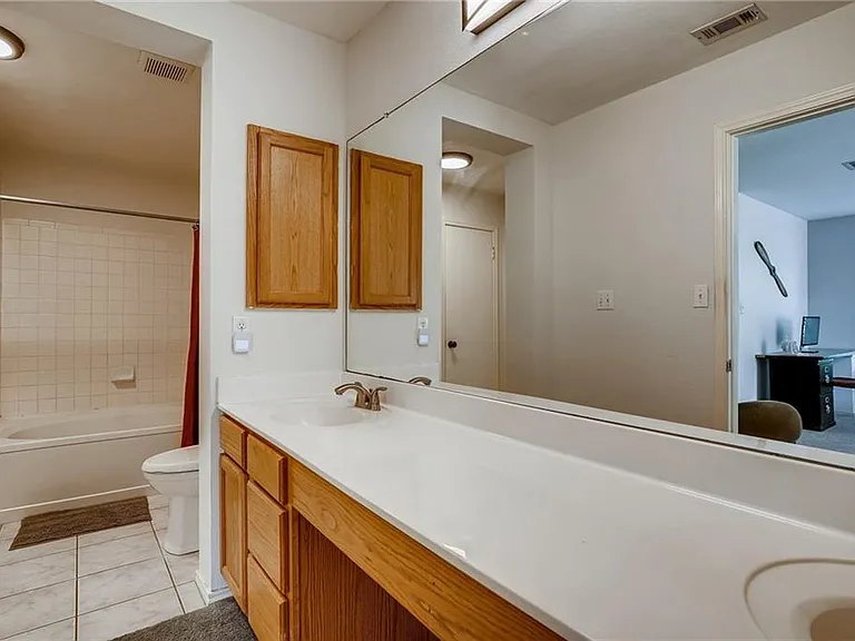 1020 Skylark Hill Ln — Photo 31
