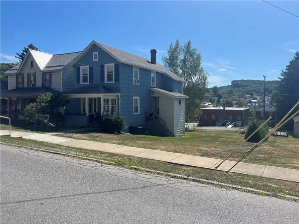 902 Chestnut Ave, Northern Cambria, PA 15714