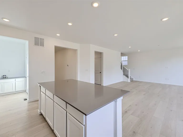 16594 E 109th Pl — Photo 6