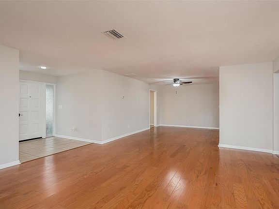 4th image of 1803R Southwood Ln