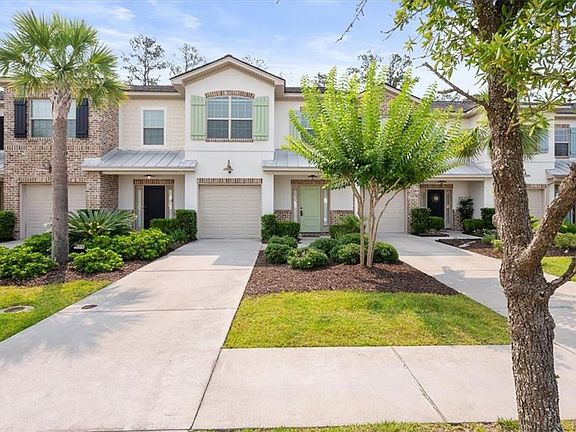 2nd image of 404 Mariners Cir