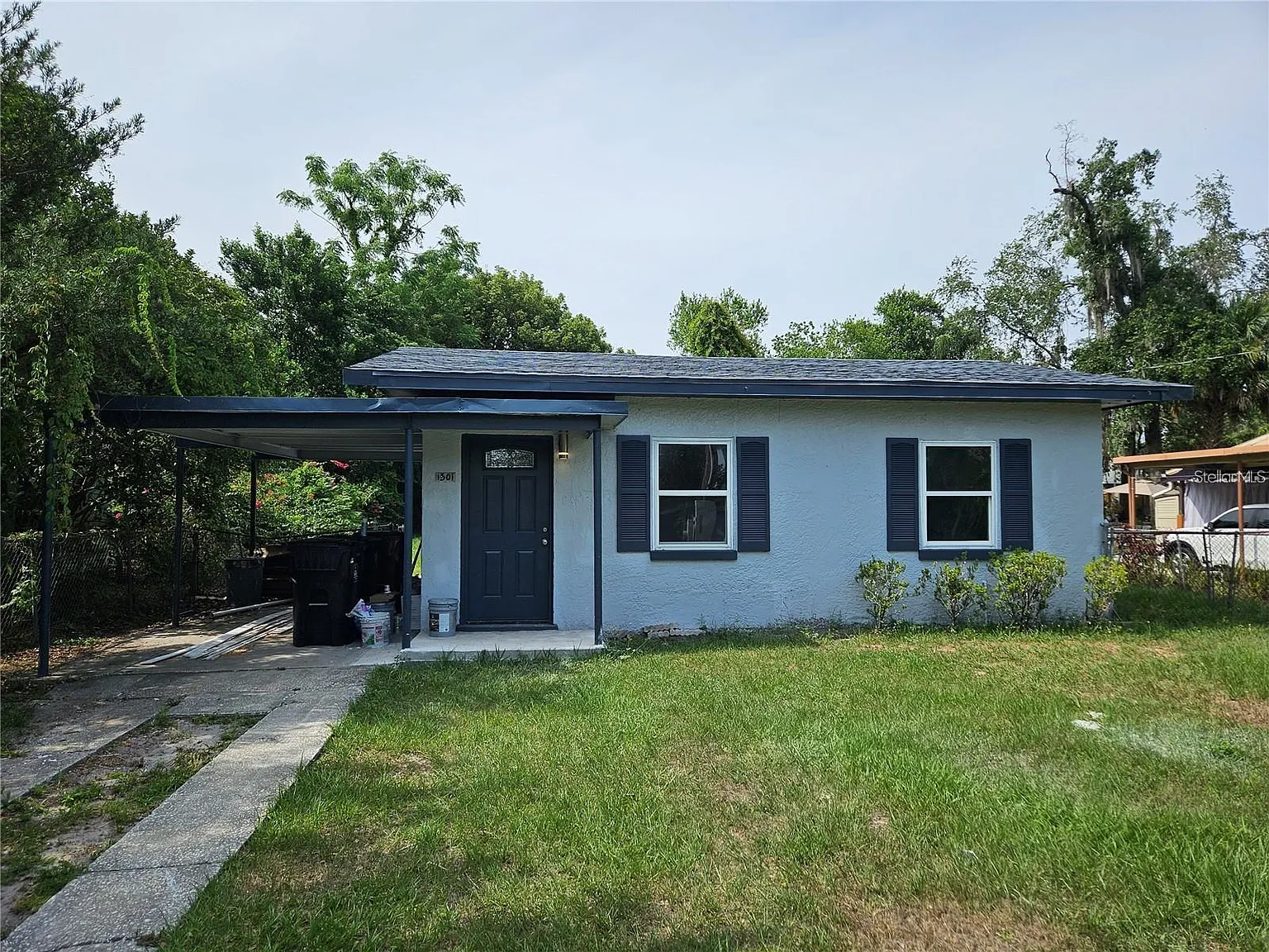 3 bed, 955 sqft, $2,000 — Photo 1