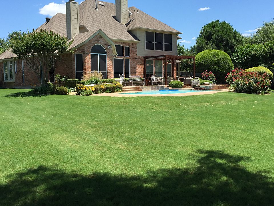 2nd image of 115 Stonewood Ct