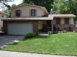 3627 Plover Dr, Decatur, IL 62526