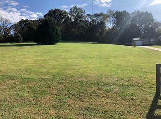 325 Tarpley Ave, Cornersville, TN 37047