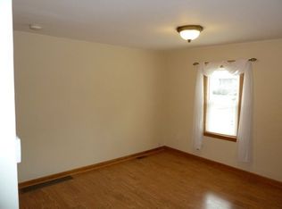 107 Park Ave, Elmer, NJ 08318