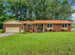 5837 Rudd Station Rd, Browns Summit, NC 27214