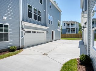 608 B 14th St, Virginia Beach, VA 23451