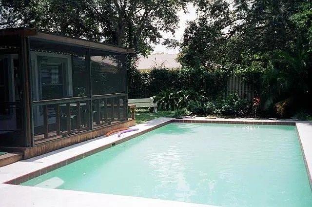 15'x30' pool