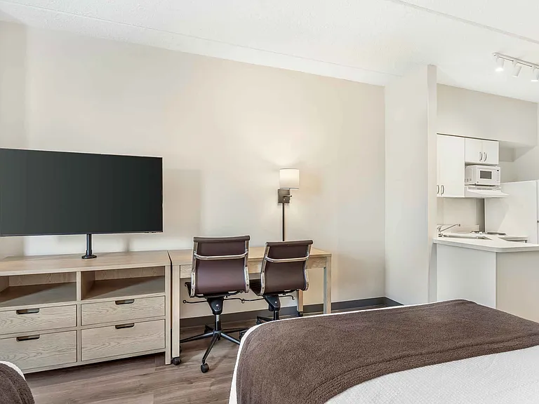 Studio Suite - 2 Queen Beds