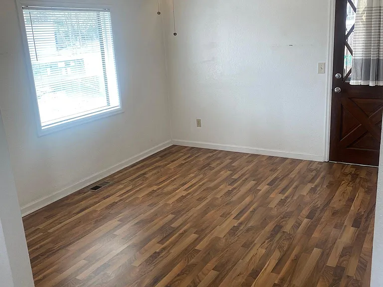 3185 Pierce St — Photo 5
