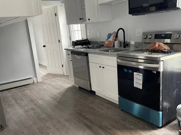 43 Maple St #2, Spencer, MA 01562