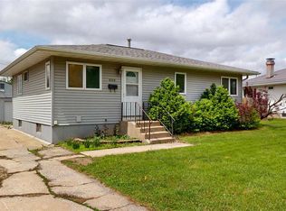 606 Keokuk Ct, Iowa City, IA 52240