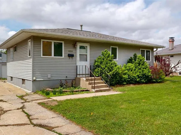 606 Keokuk Ct, Iowa City, IA 52240