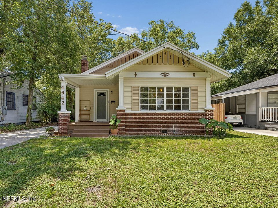 1st image of 4642 CRESCENT Street