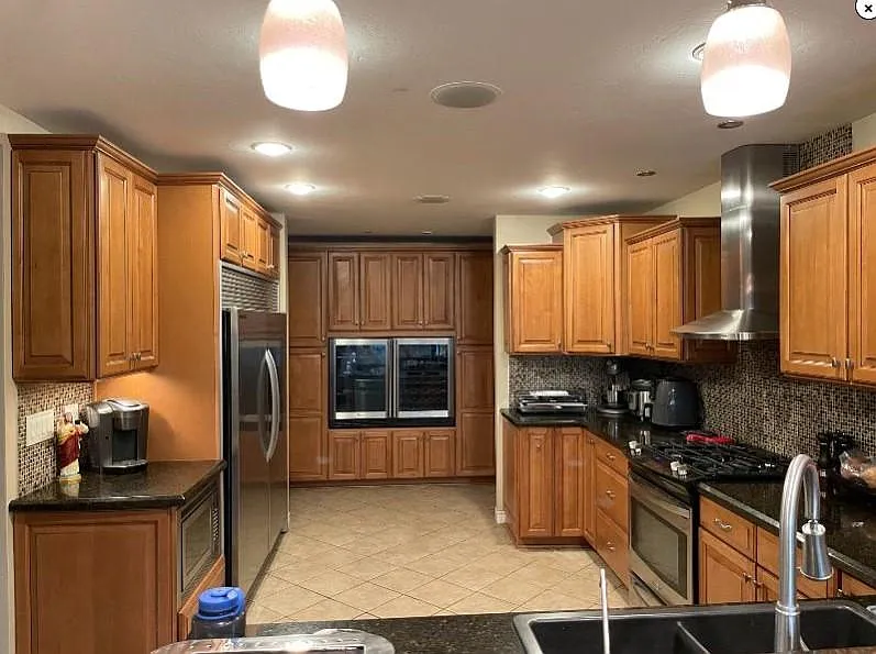 10270 Melojo Ln