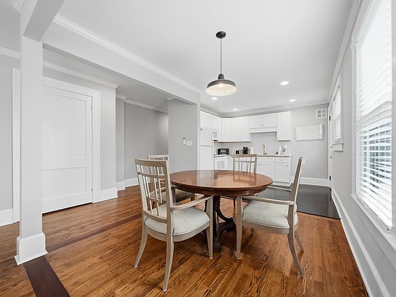 5th image of 209 S King St #1