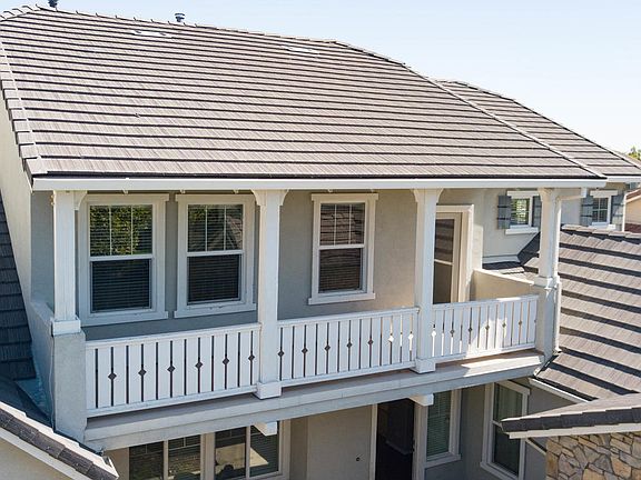 5th image of 73 E Heritage Dr
