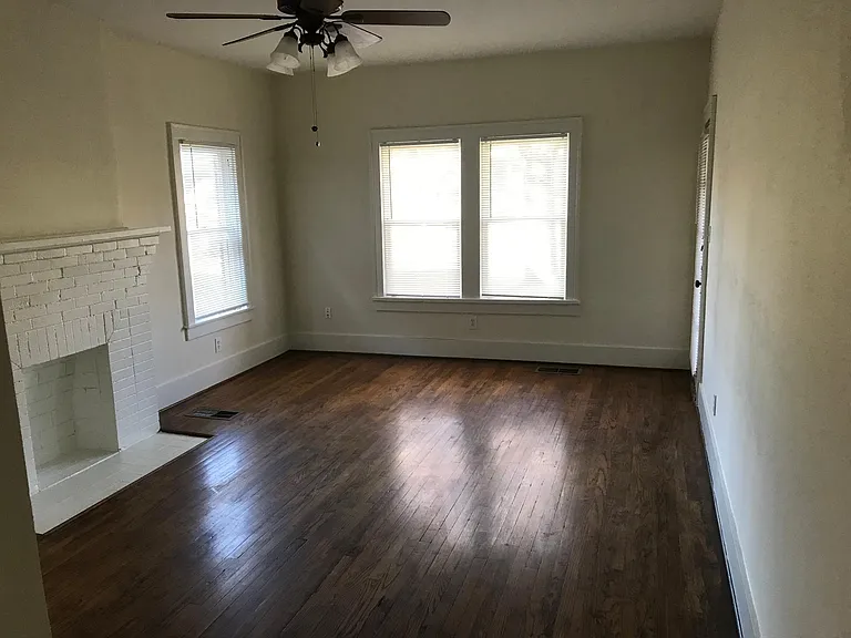 4604 Gaston Ave — Photo 7