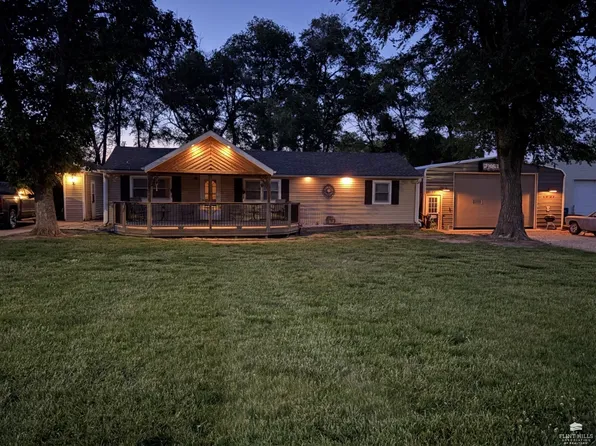 5112 Murray Rd, Manhattan, KS 66503