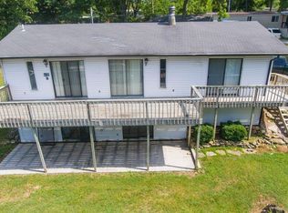 40 Hickorysap Ln, Kimberling City, MO 65686