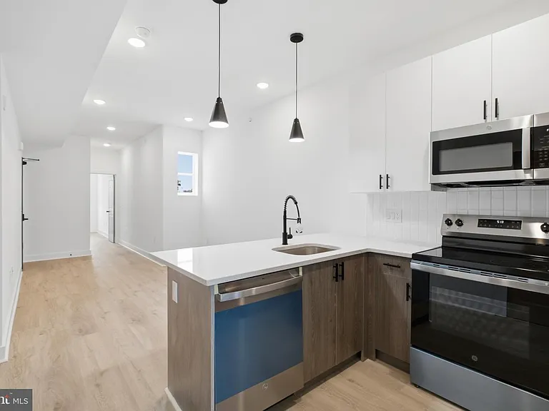 4312 Pennsgrove St #3 — Photo 2
