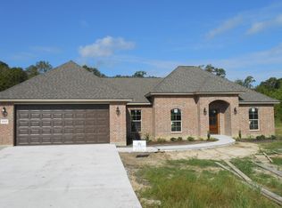 4147 Camryn Rd, Lake Charles, LA 70611
